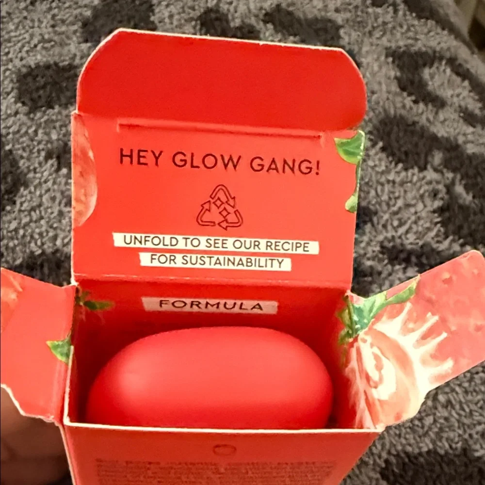 Glow Recipe Strawberry Strawberry BHA Pore-Smooth Blur Drops